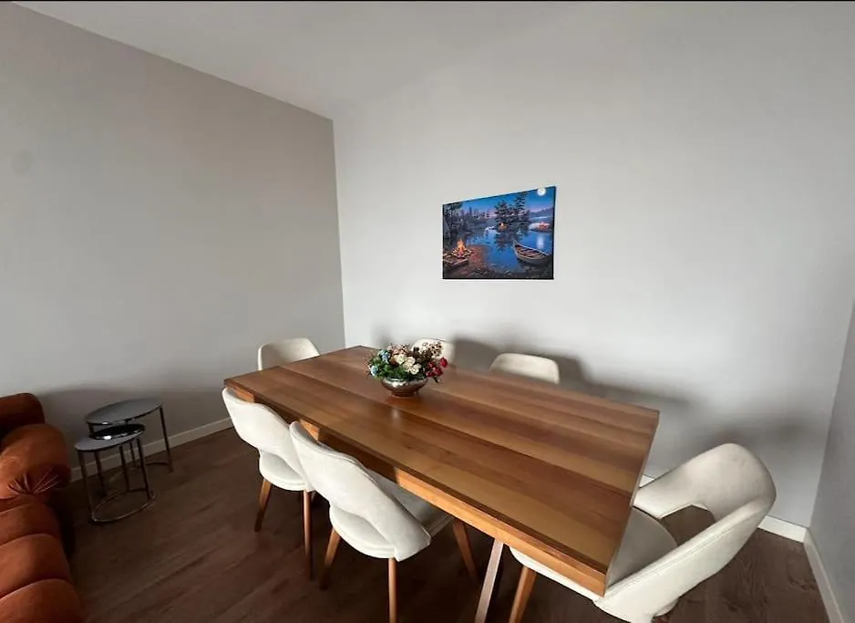 33 Floor Cozy Central With Balcony Gym Pool Istanbul Turkey