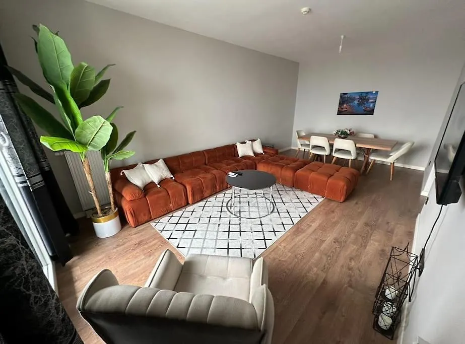 33 Floor Cozy Central With Balcony Gym Pool 伊斯坦布尔